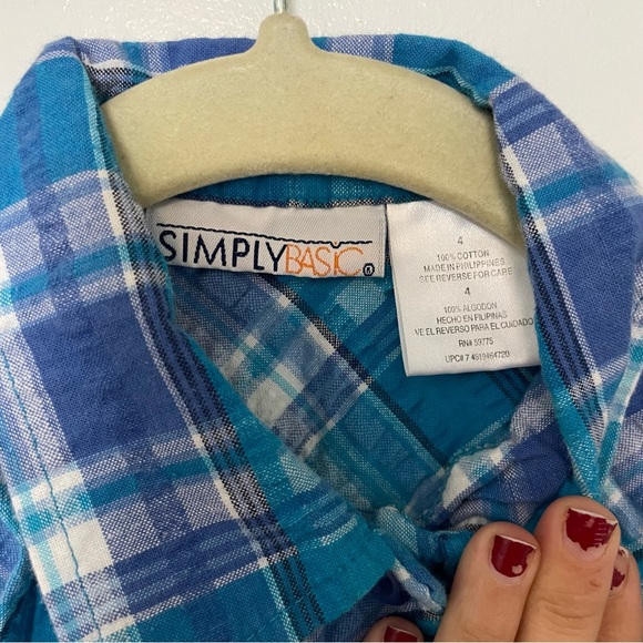 Girl’s 90s vintage blue plaid crop top with tie - Picture 2 of 3